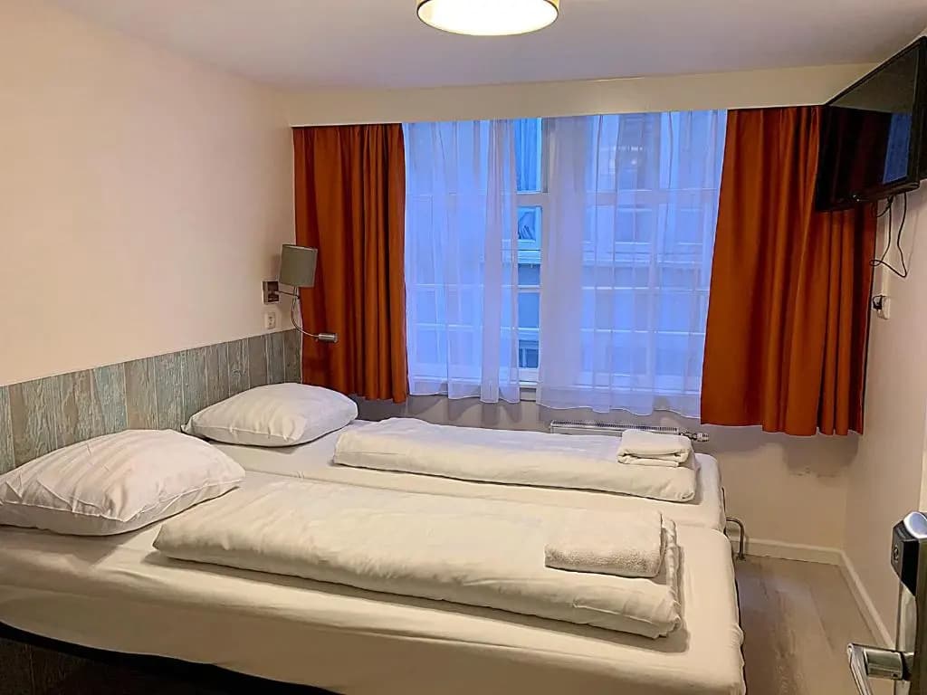 Hotel Damrak Inn - photo 25