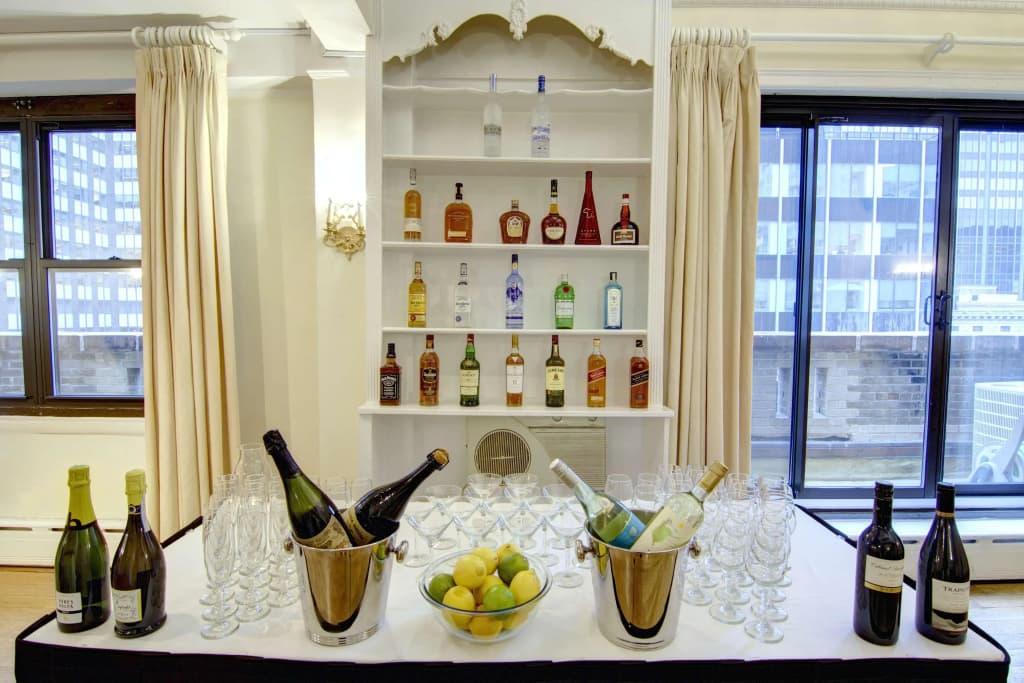 The Roger Smith Hotel - photo 10