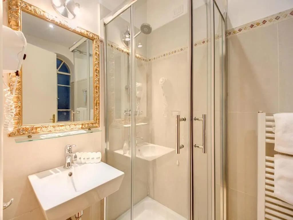 Domus Colosseo Hotel - photo 13