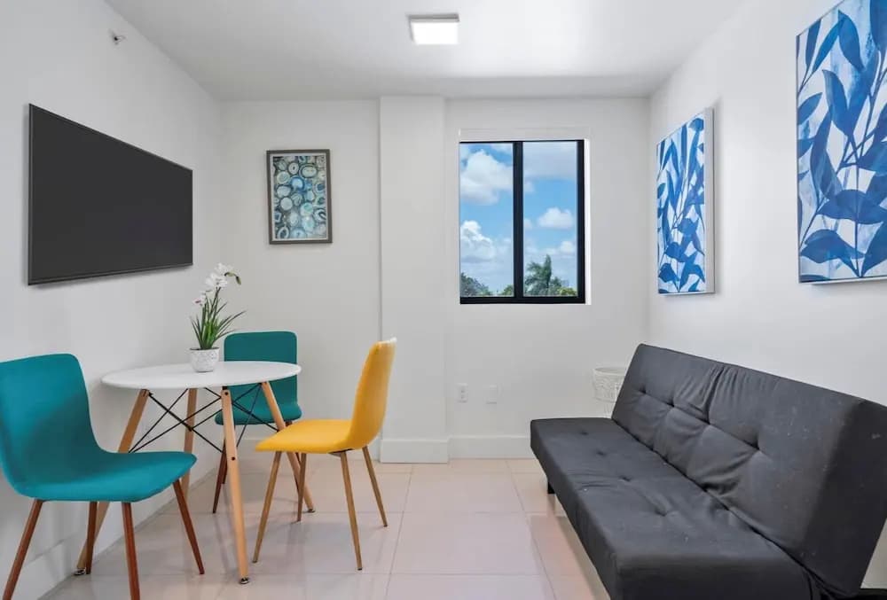 Miami Suite 302 - photo 3