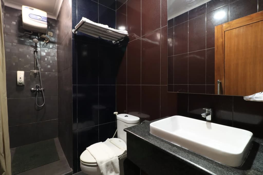 Coin's Hotel Jakarta - photo 10