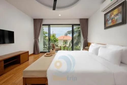 Luxury Beach View Villa - photo 2
