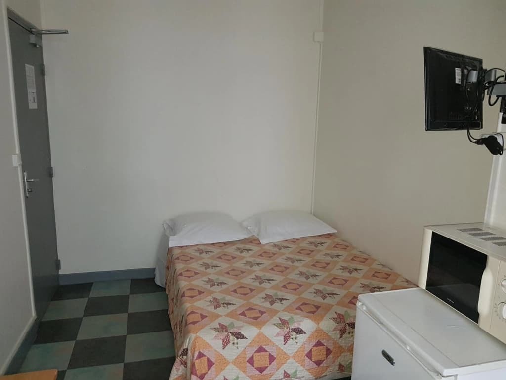 Au Royal Mad Hotel - photo 23