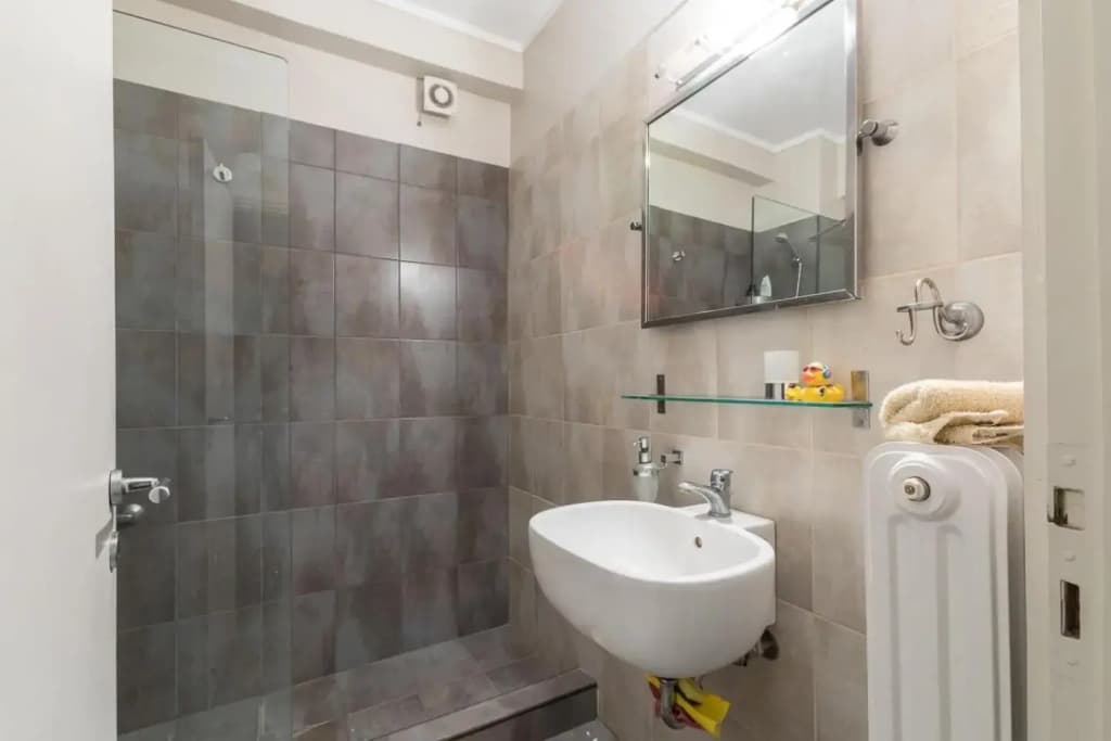 Spacious & Modern flat in Heart of Athens - photo 4