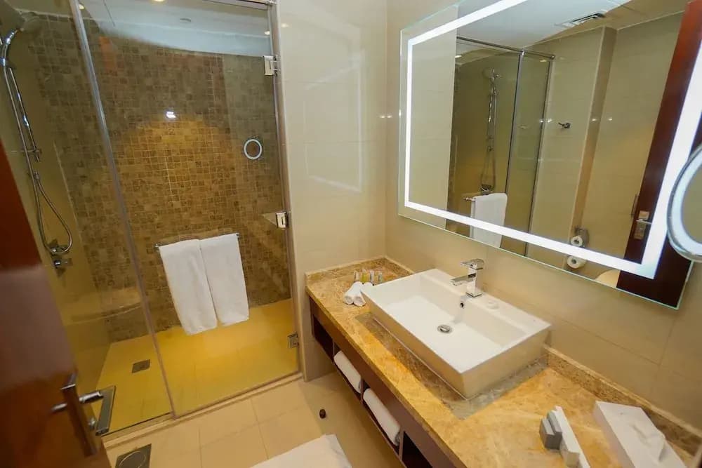 The Grand Lux Hotel - photo 30