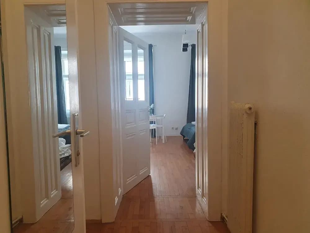 Friendly 2BR Apt- Near Rennweg - photo 1