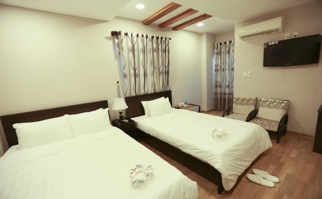Aloha Hotel - photo 9