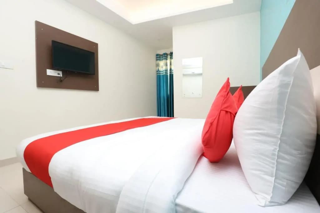 Hotel Airway Inn - photo 15