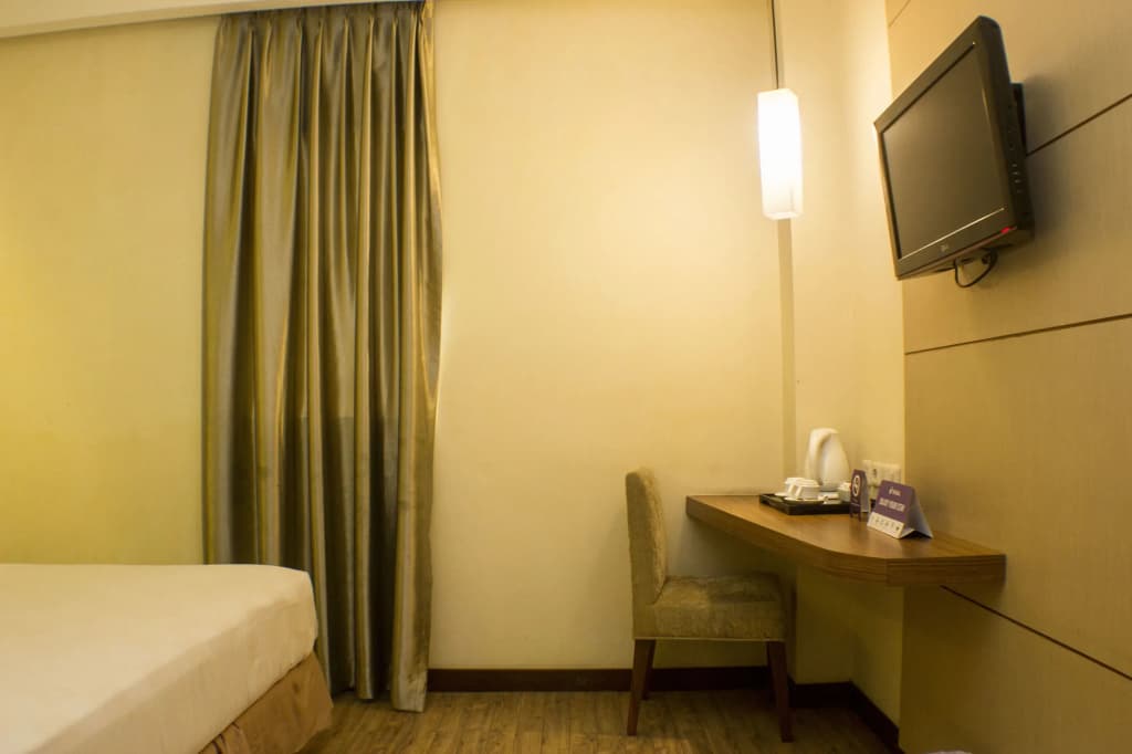 Hotel Feodora Grogol - photo 5
