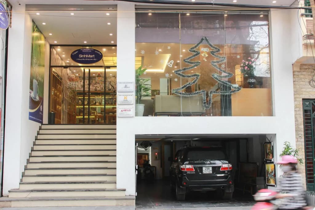 SinhPlaza - photo 1