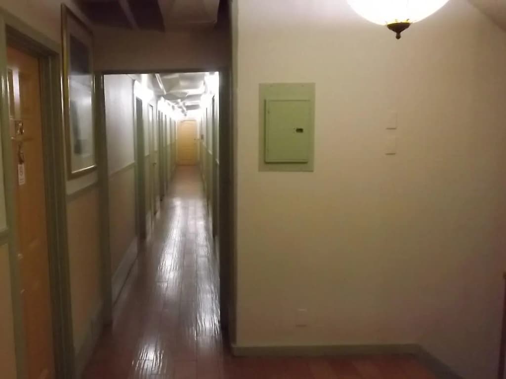 Elite Inn - photo 11