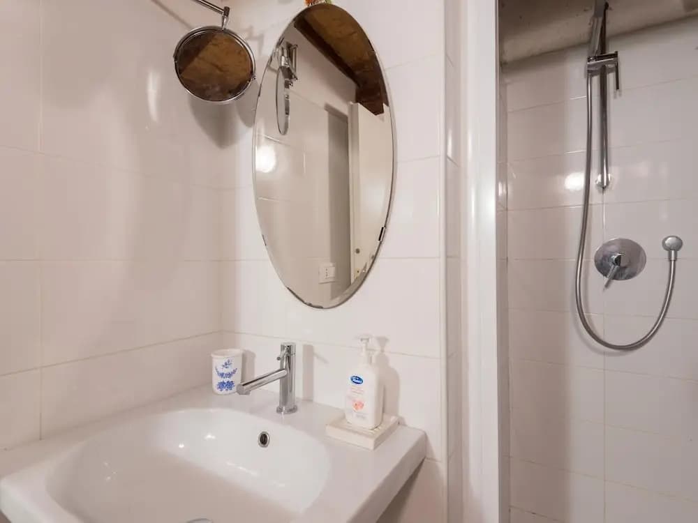 RSH Spagnoli Quiet Apartment - photo 4