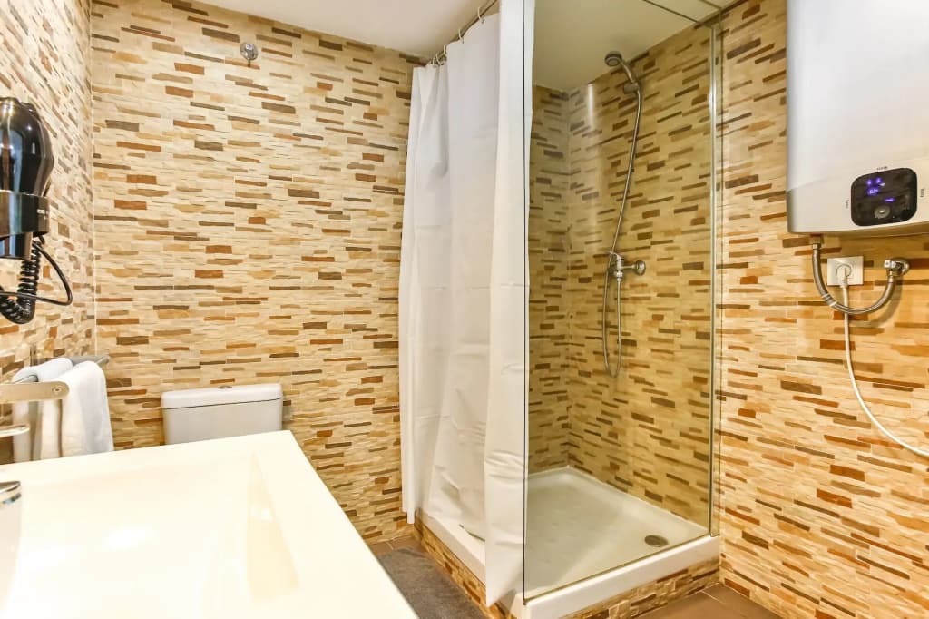 Laramond Barcelona Rooms - photo 23