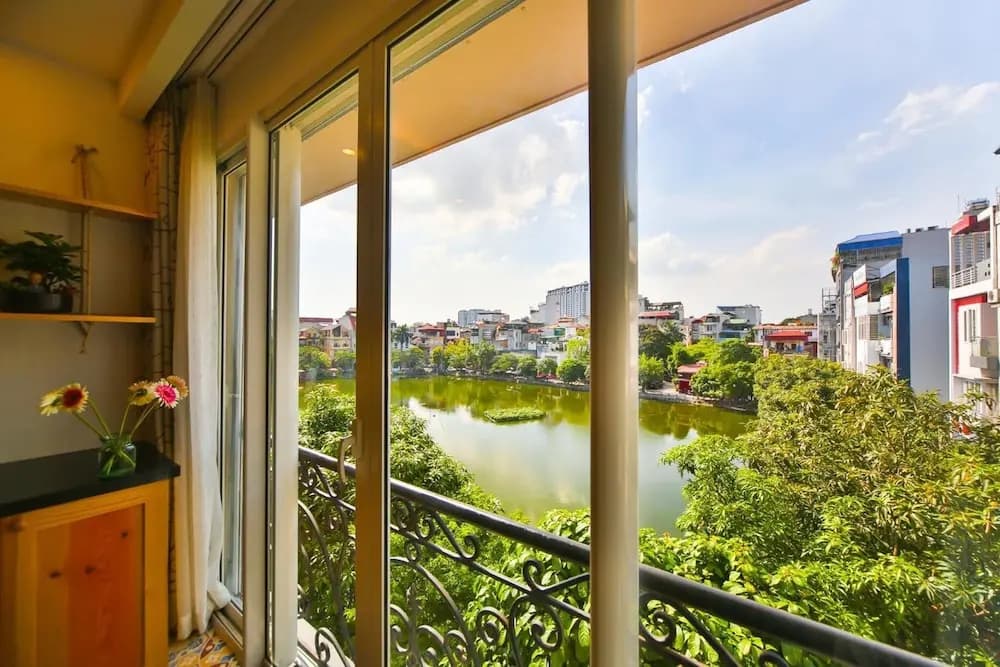 Lakeside House - Hanoi - photo 7