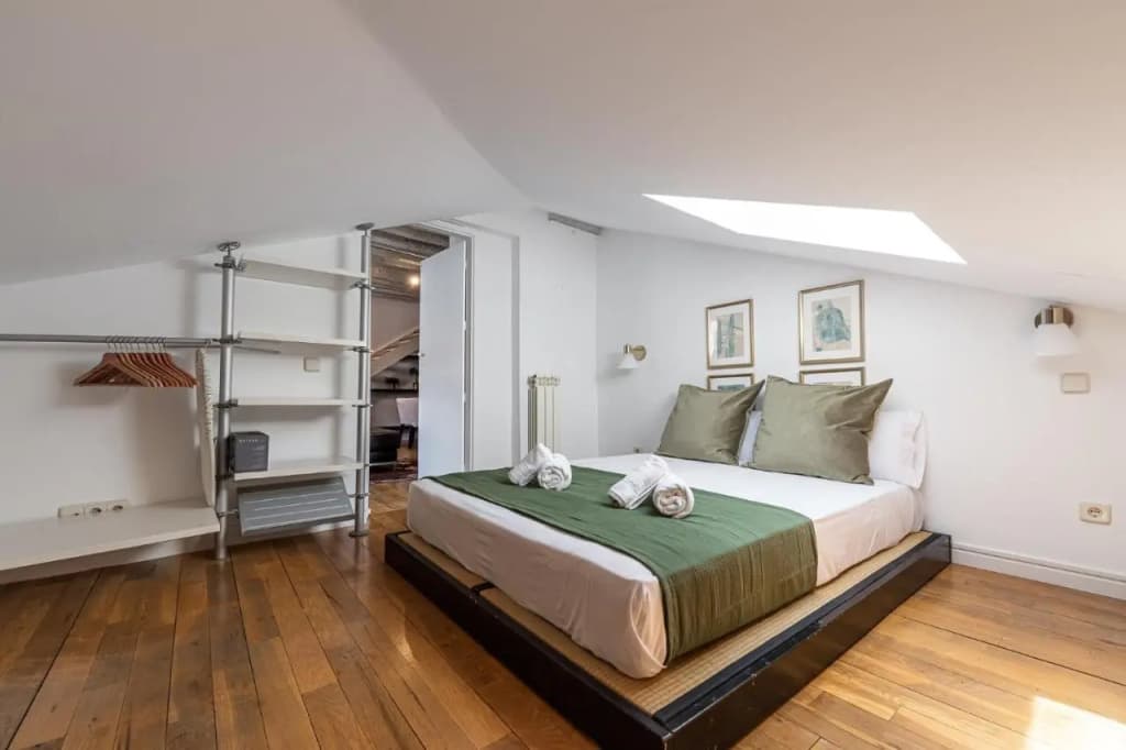BNBHolder Charming Duplex Attic SOL - photo 5
