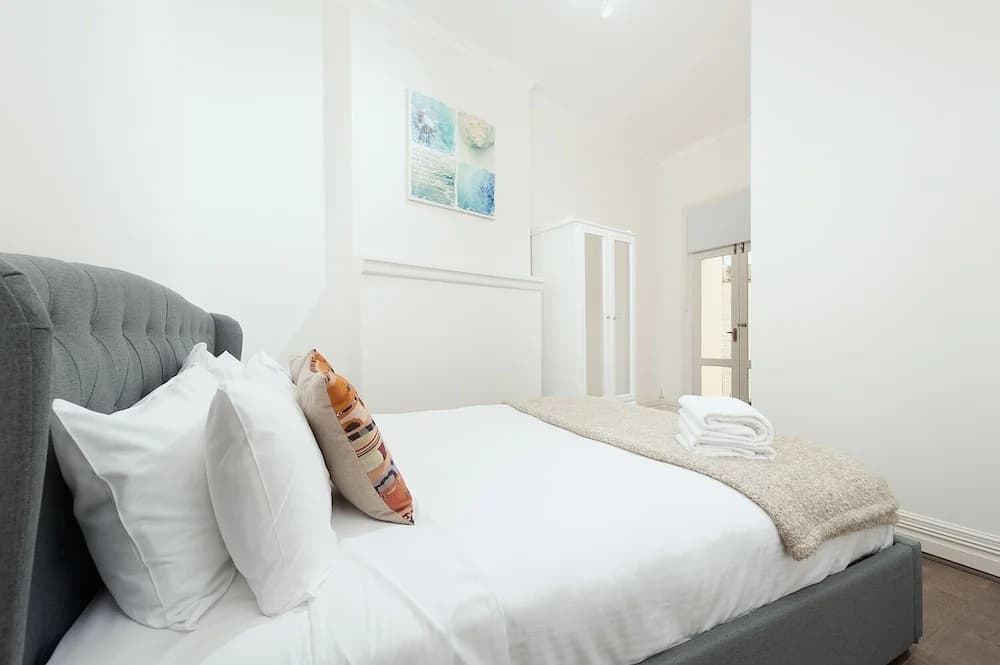 Stunning Sydney Home 2 - photo 3
