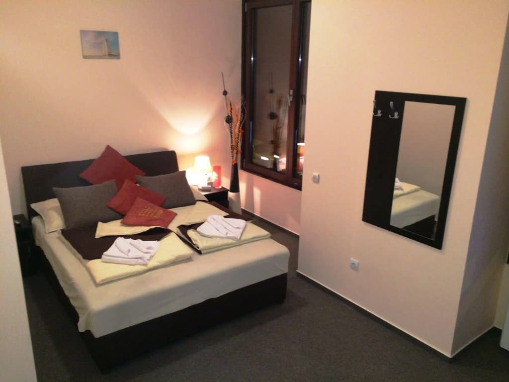Dubai Hotel Budapest - photo 4