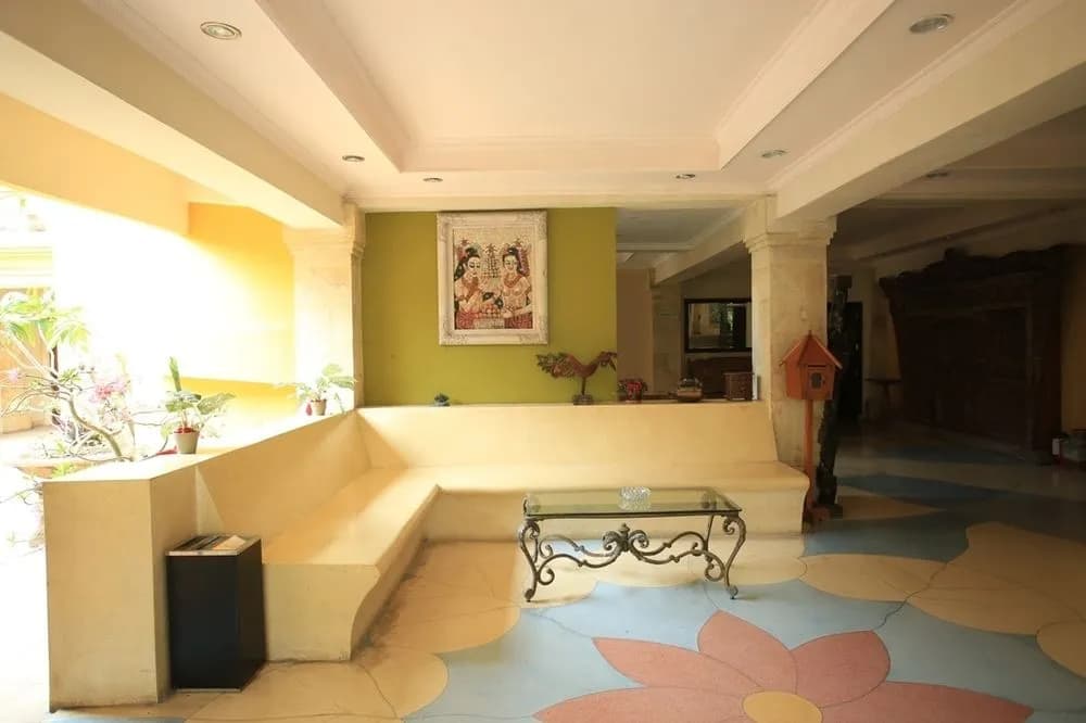RedDoorz near Discovery Mall Kuta - photo 8