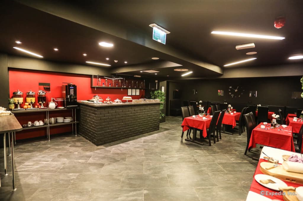 The Bryson Hotel - photo 15