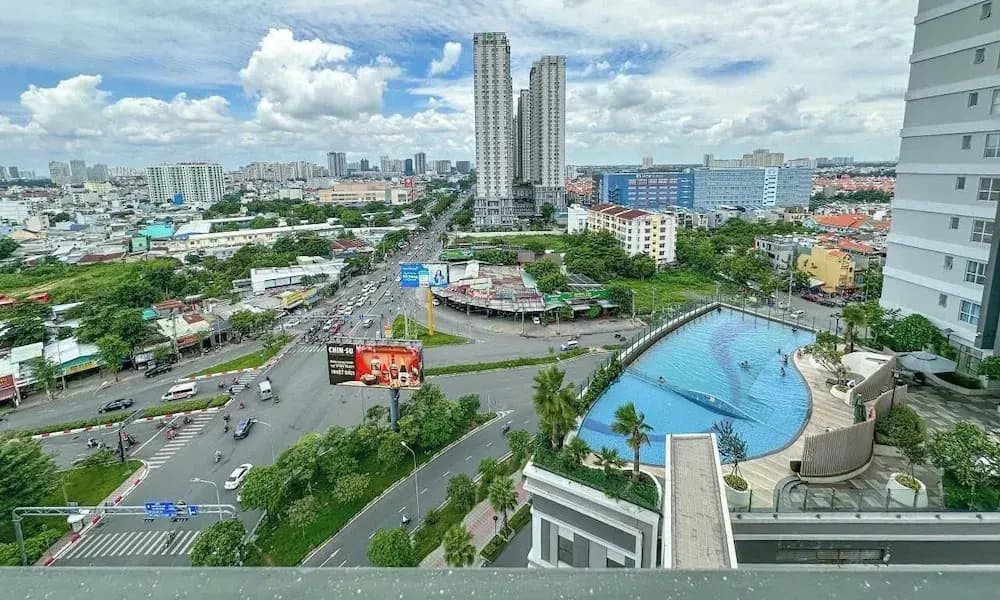 Sunrise City Premium Urban Residence - photo 1