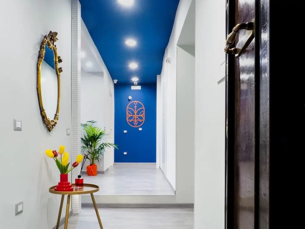Home for Large Groups, Comfort and Style - photo 9