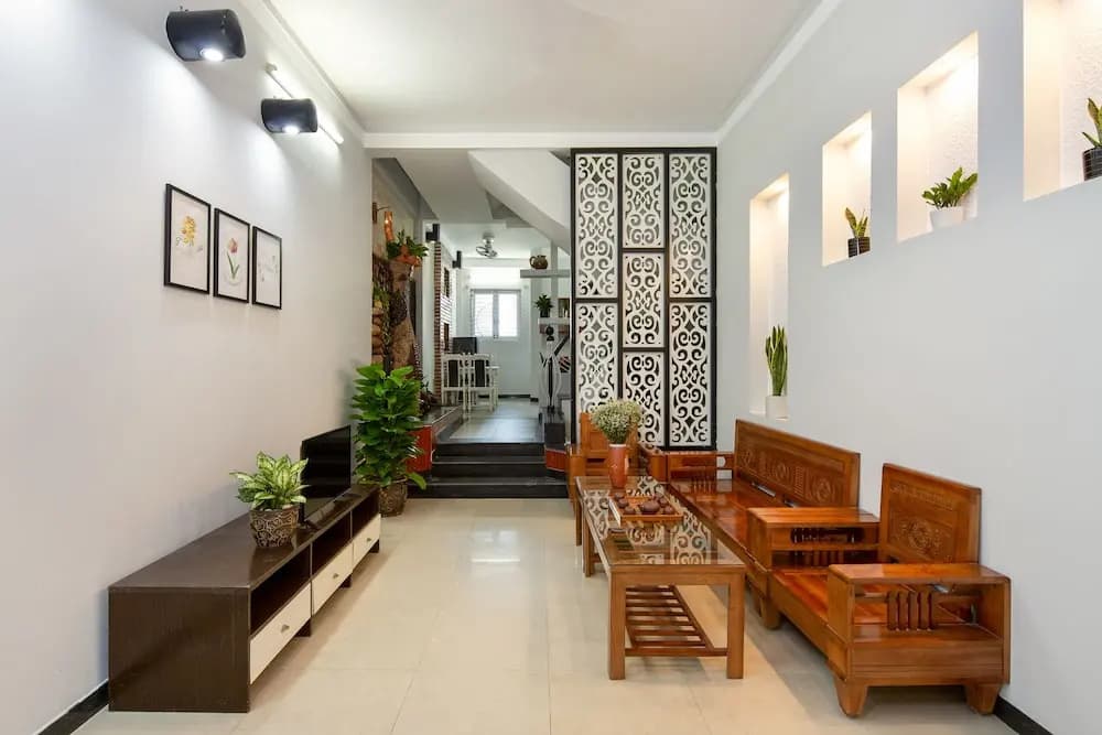 T P House 5 - photo 2