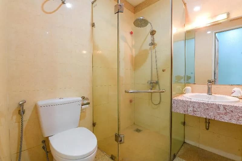 OYO 241 Hp Home Hotel - photo 9