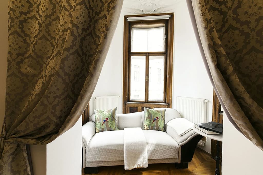 7th Heaven Vienna Center Apartments - photo 3
