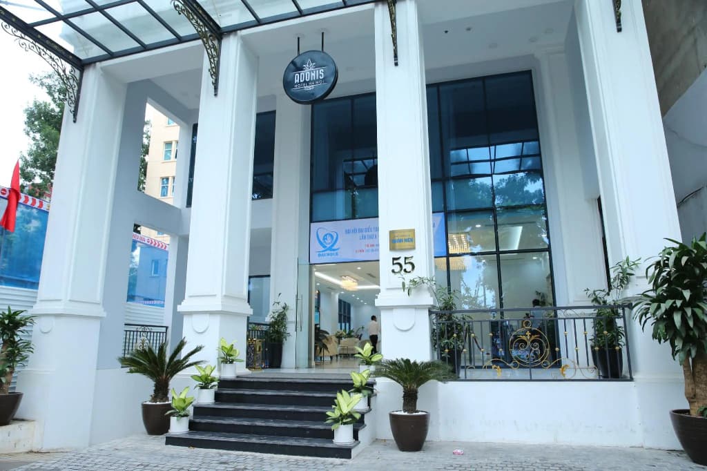 Adonis Hotel - main photo