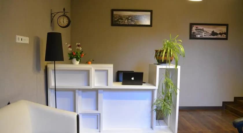 Three Rooms Hotel - photo 3
