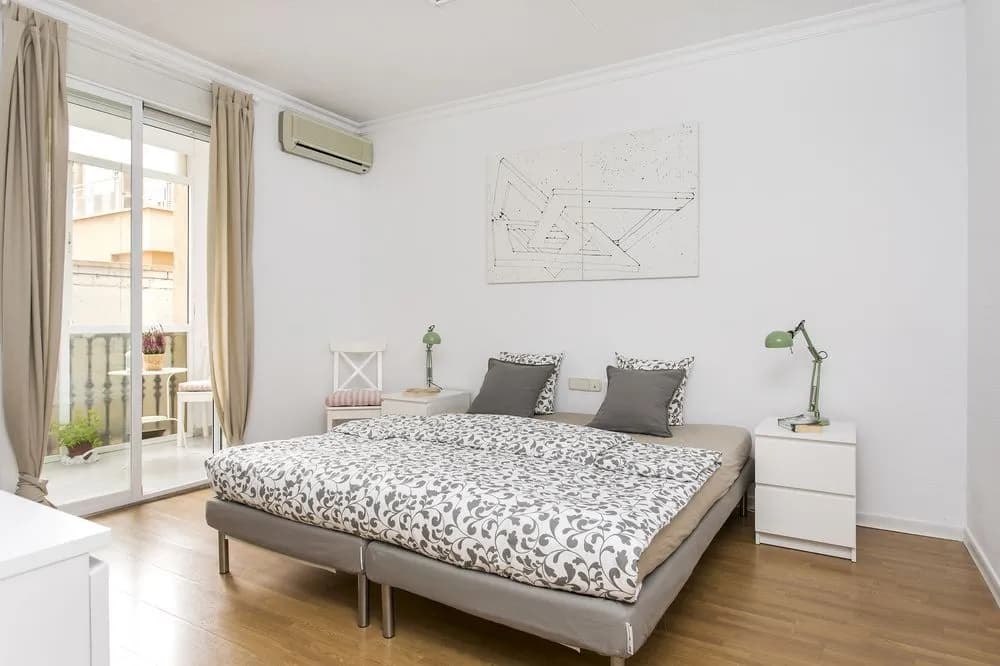 Stunning Apartment Bruc - photo 8