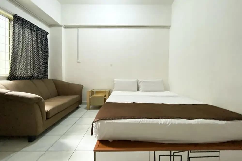 OYO 90184 Api Api Guesthouse 533 - photo 4