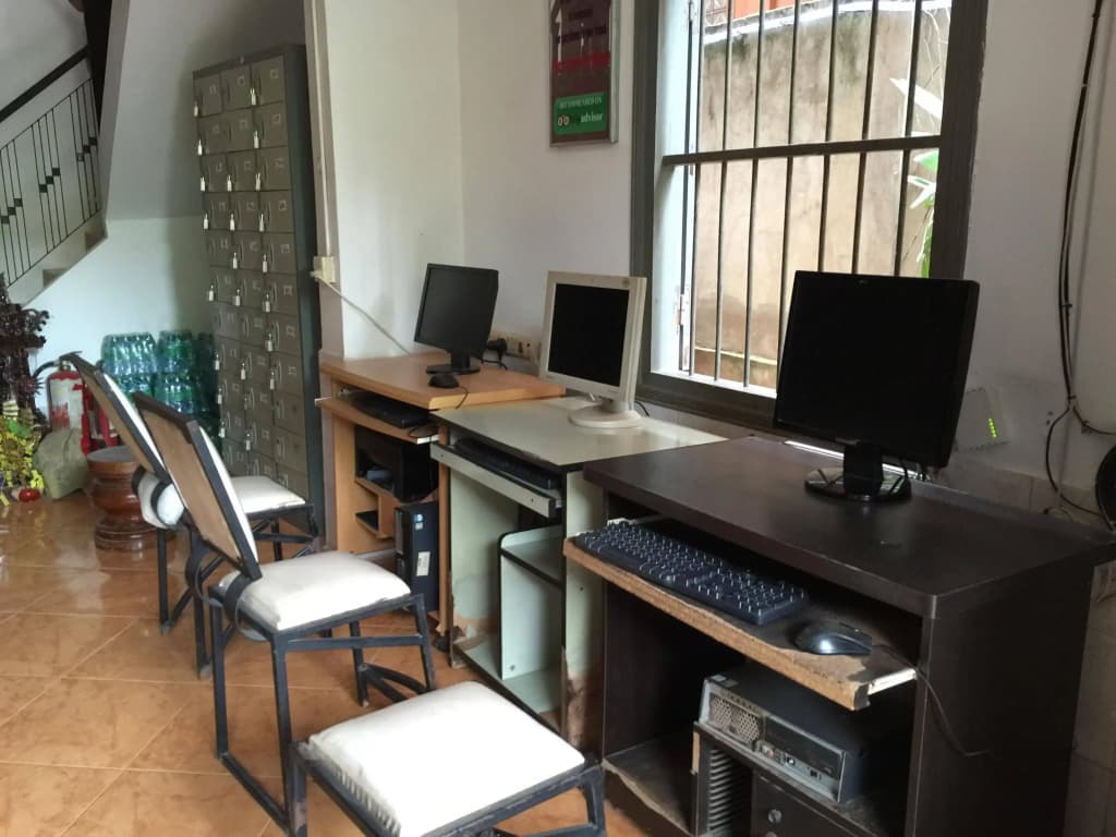Happy Guesthouse - photo 2