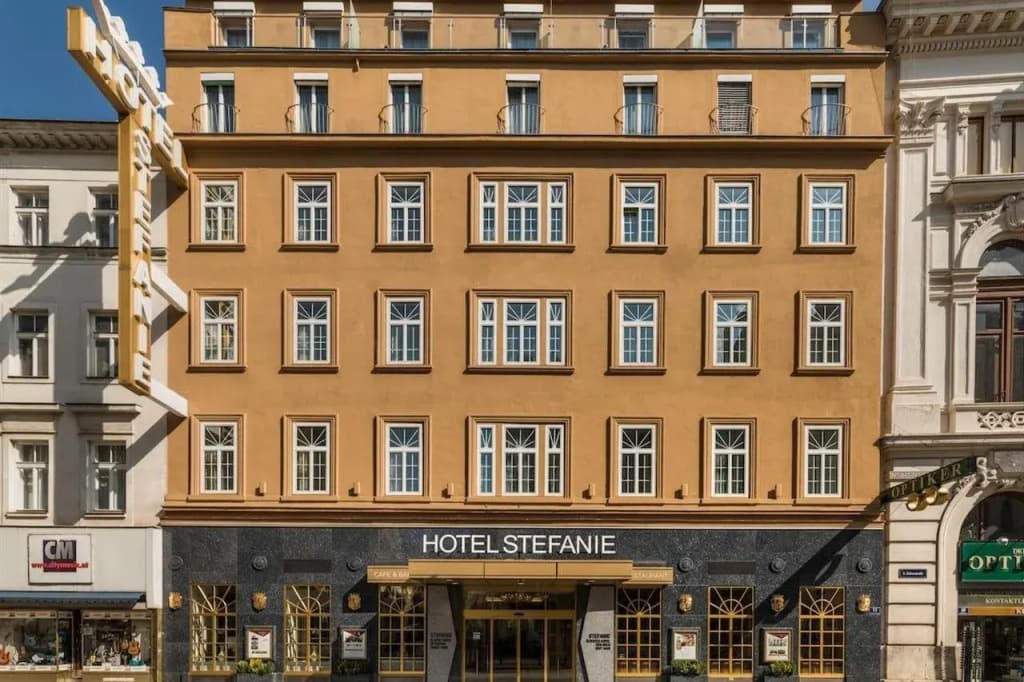 Hotel Stefanie - photo 46