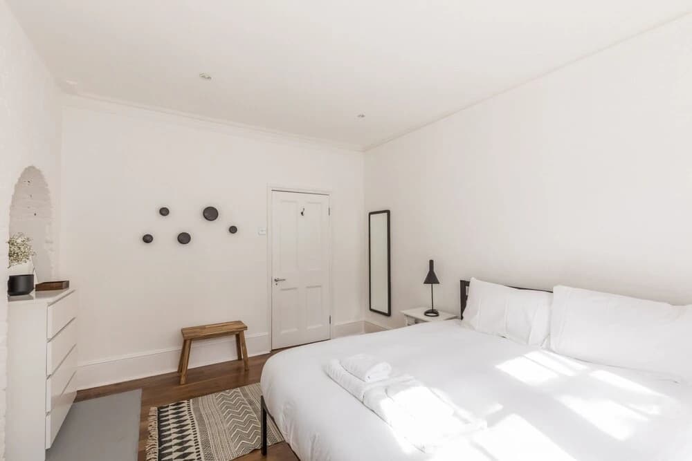 Eson2 - Charming 3 Bedroom Flat in Chelsea - photo 5