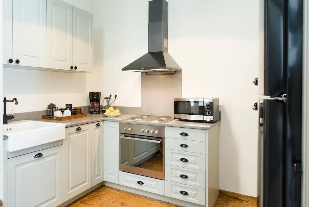 1930's Athenian House - photo 11