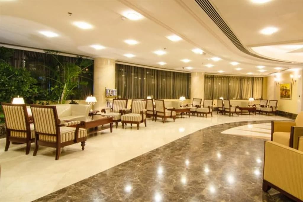 Royal Qatar Hotel - photo 8