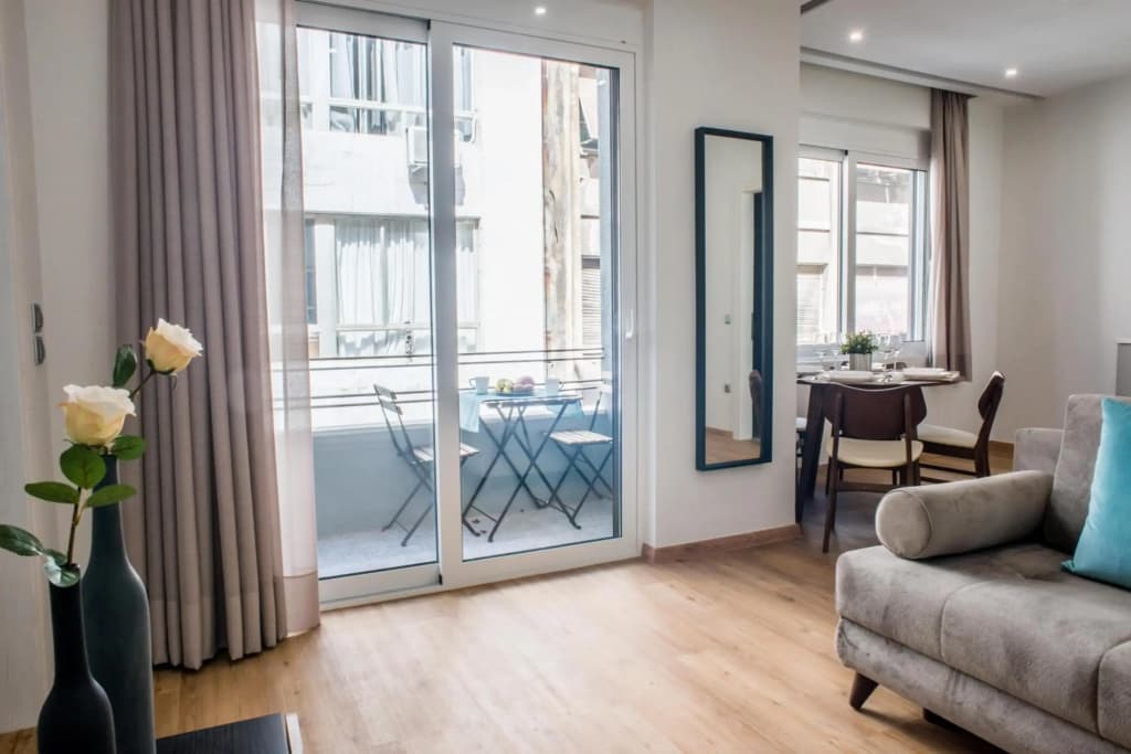 A23 Sunny & Cosy suite with balcony near Parthenon - photo 6