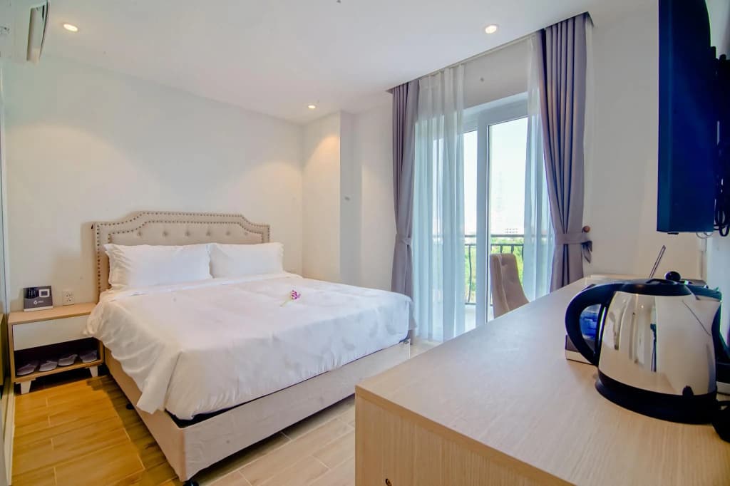 RHM Luxury Hotel And Suite - photo 1