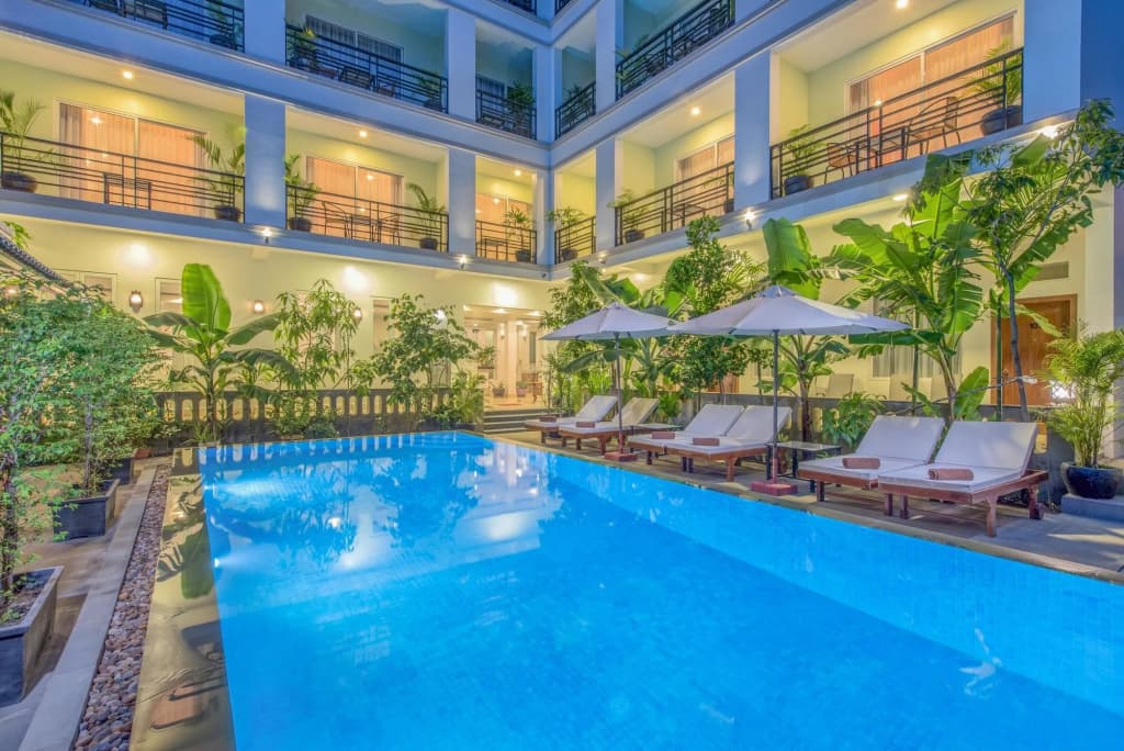 Golden Citadel Hotel - photo 17