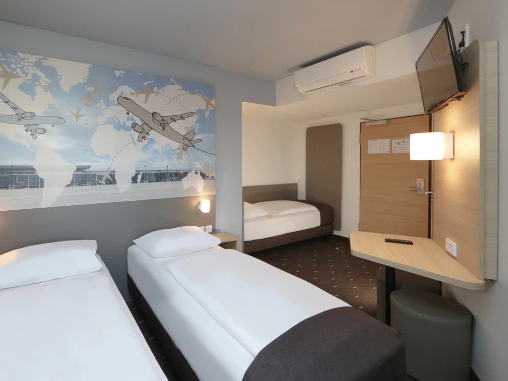 B&B Hotel Berlin-Airport - photo 5