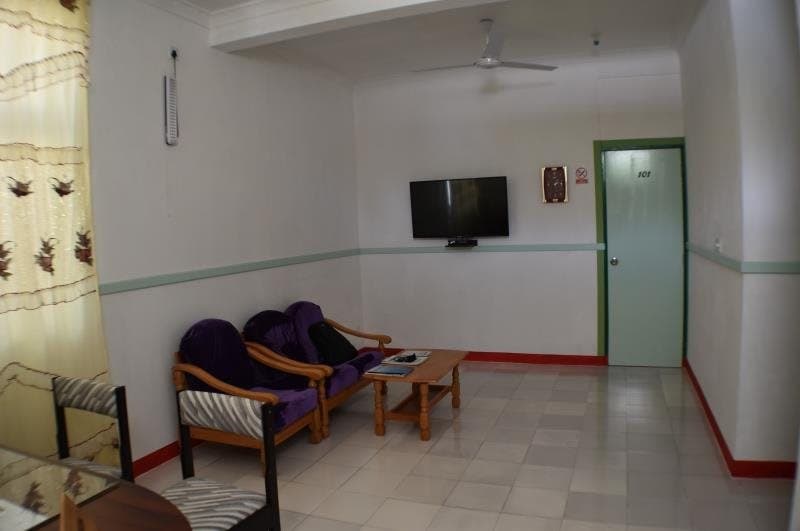 Island Guest - photo 15
