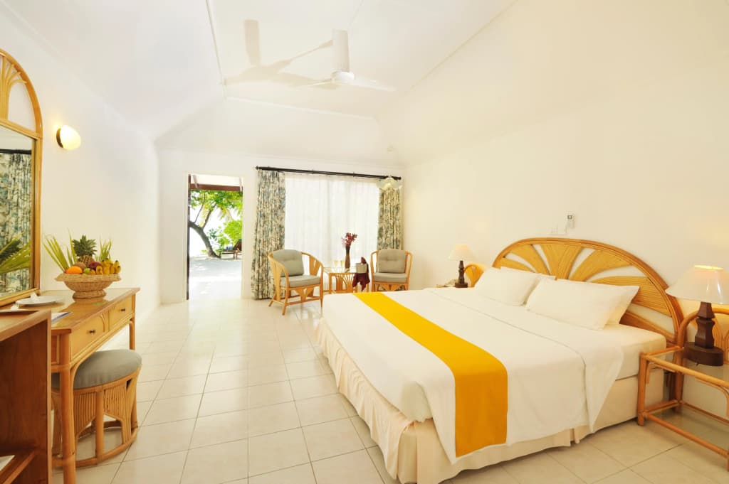 Holiday Island Resort & Spa - photo 1