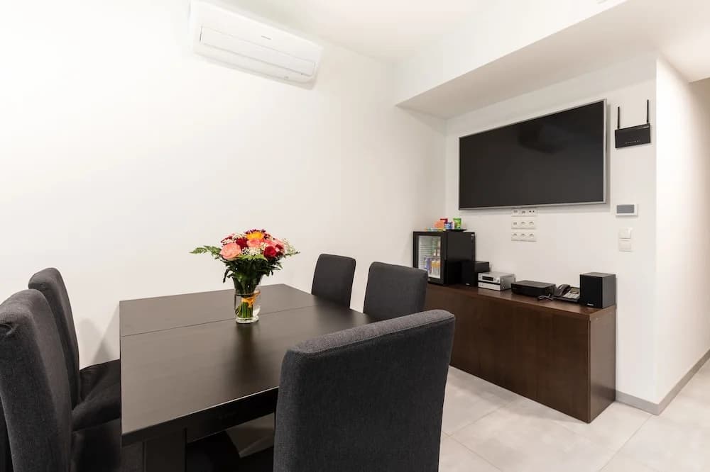 Gabriels Apartments - photo 12