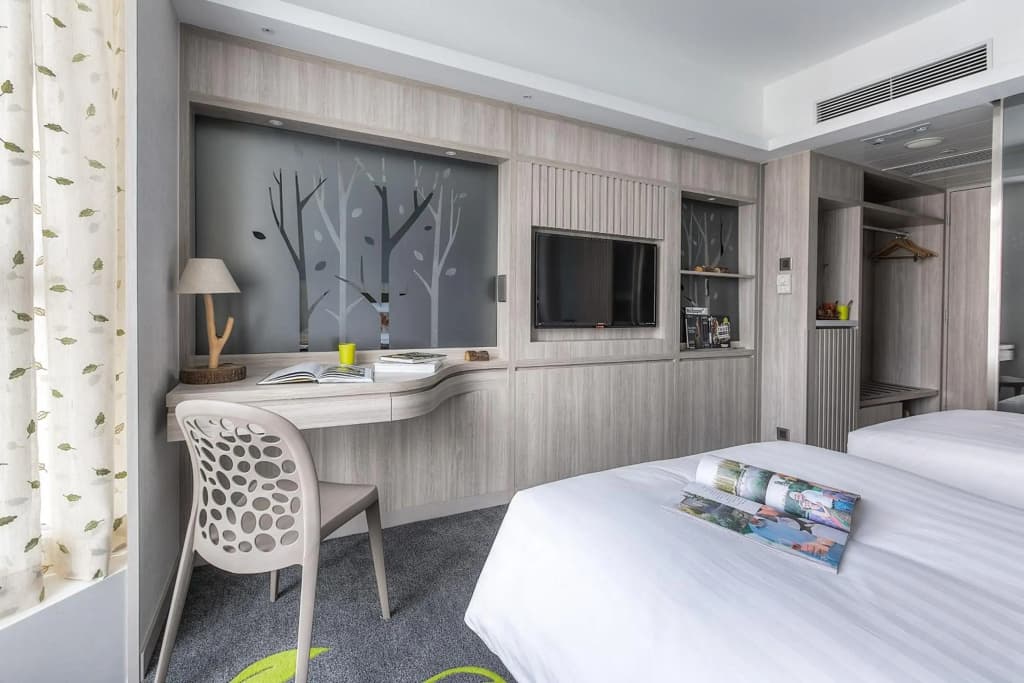Stanford Hillview Hotel - photo 3