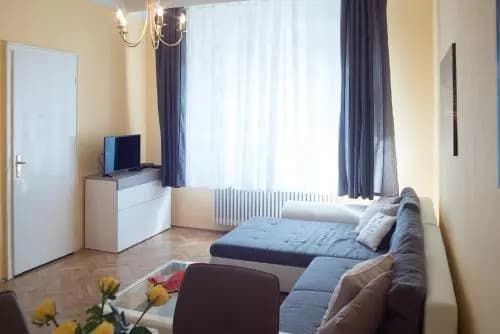 Rebecca Apartment next to Synagogue - photo 4