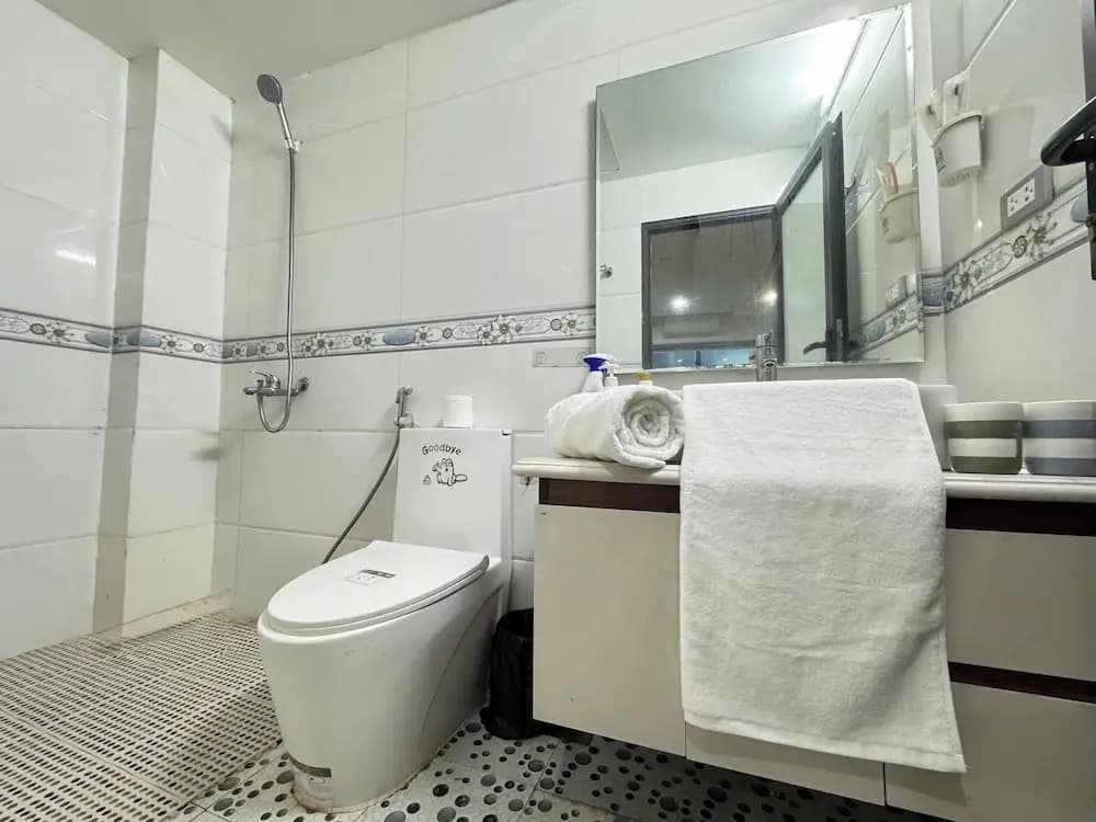 Tay Ho Apartment - photo 9