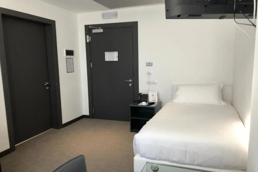 Loto Business Hotel - photo 3