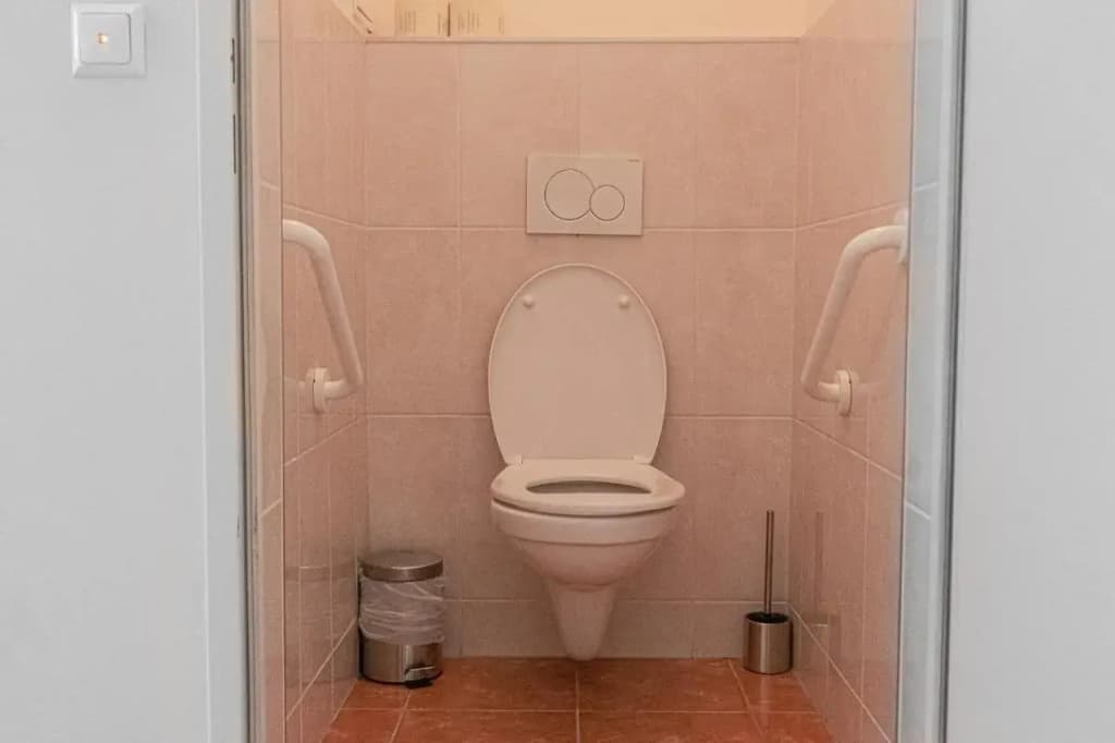 Pleasing 2BR Apt. AKH-Perfect for Groups - photo 7