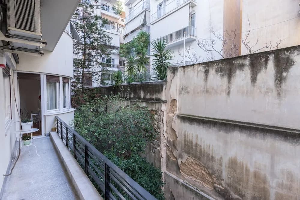 Elegant & Spacious 2bdr Flat - photo 15